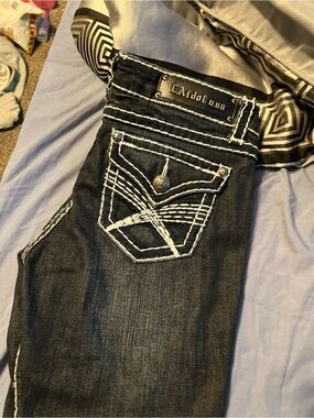L.A. idol Black Jeans with White Contrast Stitching